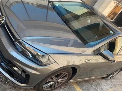 Usata VW Polo S 90 CV (66 kW) 2021 Grigio Utilitaria