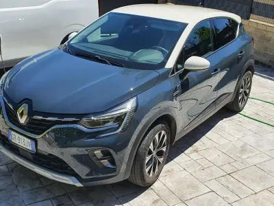 Usata Renault Captur 140 CV (102 kW) 2020 SUV