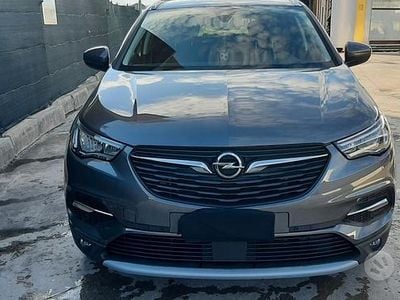 Usata Opel Grandland X 131 CV (96 kW) 2018 Grigio SUV
