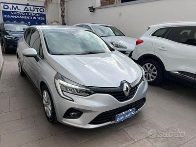 Usata Renault Clio V Business 86 CV (63 kW) 2020 Grigio Berlina