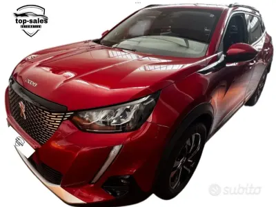 Usata Peugeot 2008 Active 131 CV (96 kW) 2022 Rosso SUV