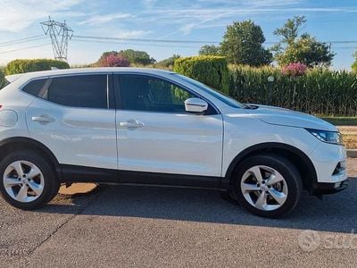 Usata Nissan Qashqai 115 CV (84 kW) 2019 Bianco SUV