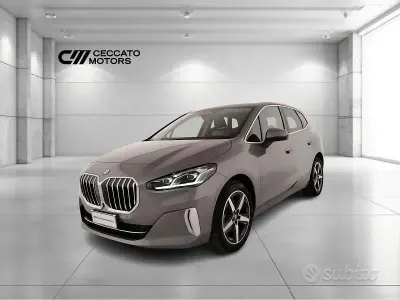 Usata BMW 218 Active Tourer Luxury Line 150 CV (110 kW) 2025 Grigio Monovolume