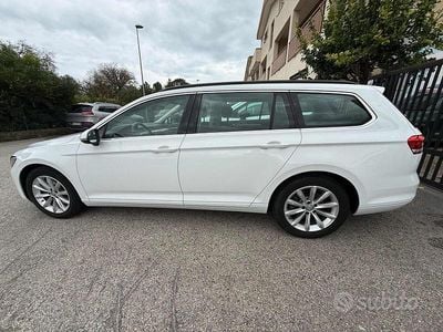 Usata VW Passat Business 120 CV (88 kW) 2017 Bianco Station wagon