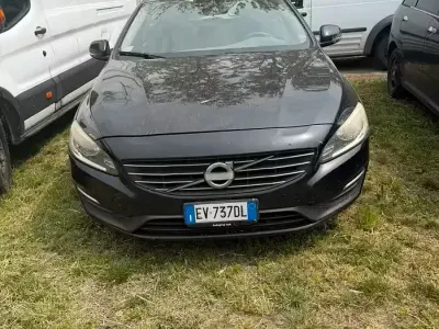 Usata Volvo V60 115 CV (84 kW) 2014 Station wagon