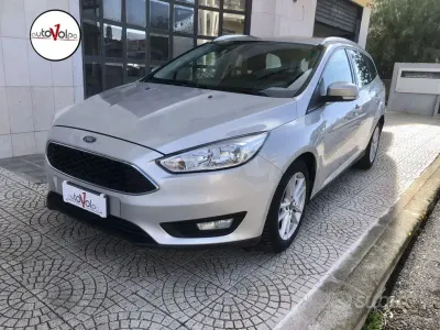 Usata Ford Focus 120 CV (88 kW) 2015 Grigio Station wagon
