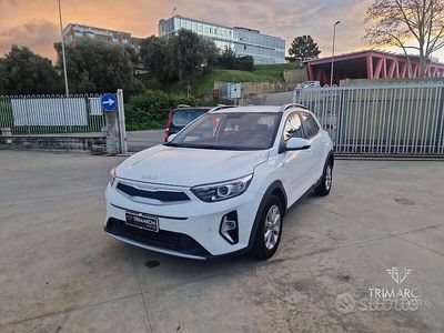 Usata Kia Stonic Style 84 CV (61 kW) 2022 Bianco SUV