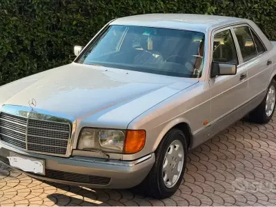 Usata Mercedes 280 SE 185 CV (136 kW) 1982 Grigio Berlina