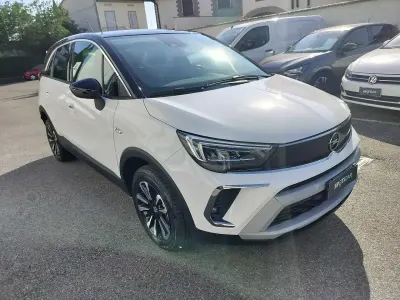 Usata Opel Crossland Elegance 110 CV (80 kW) 2024 Bianco SUV