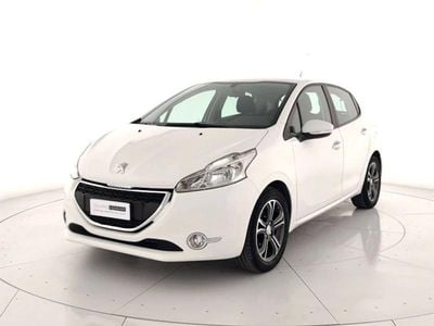 Usata Peugeot 208 Active 82 CV (60 kW) 2017 Bianco Utilitaria