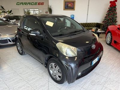 Usata Toyota iQ 67 CV (49 kW) 2009 Nero Utilitaria