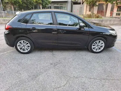 Usata Citroën C4 Feel 99 CV (72 kW) 2016 Nero Berlina