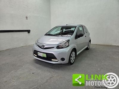 Usata Toyota Aygo Connect Style 68 CV (50 kW) 2012 Grigio Utilitaria