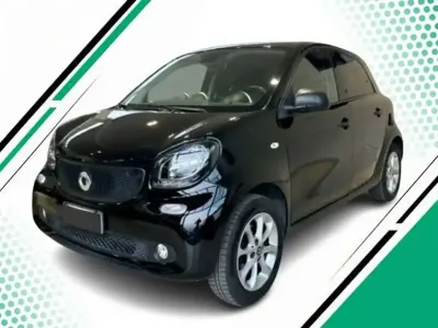 Usata Smart ForFour Passion 71 CV (52 kW) 2019 Vari colori Utilitaria