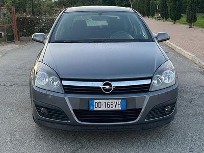 Usata Opel Astra 90 CV (66 kW) 2006 Grigio Berlina