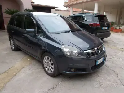 Brugt Opel Zafira Cosmo 120 HK (88 kW) 2007 Grå MPV