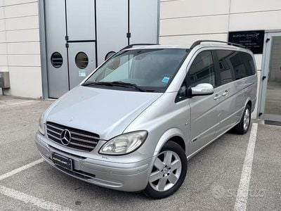 Begagnad Mercedes Viano 204 HK (150 kW) 2007 Grå Minibuss