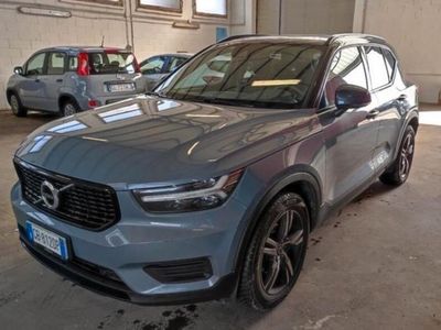 usata Volvo XC40 D3 Geartronic R-design TETTO NAVY LED 1