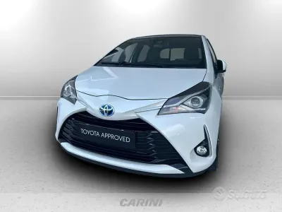 Usata Toyota Yaris Hybrid Style 101 CV (74 kW) 2019 Bianco Berlina