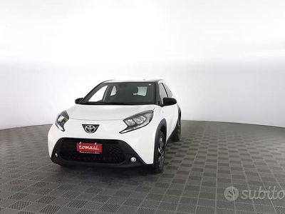 Usata Toyota Aygo X Trend 72 CV (52 kW) 2025 Bianco SUV
