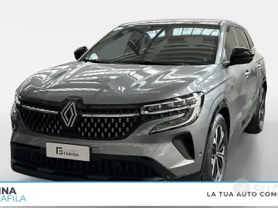 Usata Renault Austral Techno 131 CV (96 kW) 2023 Grigio SUV