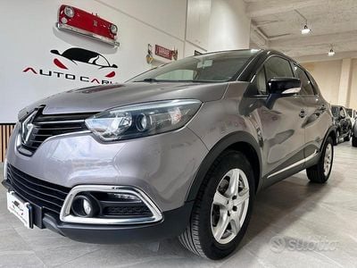 Usata Renault Captur 90 CV (66 kW) 2014 Grigio SUV