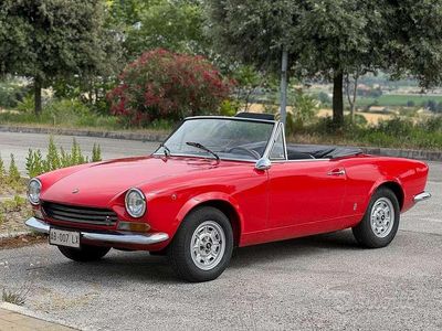 Usata Fiat 124 Spider Sport 90 CV (66 kW) 1970 Rosso Cabrio
