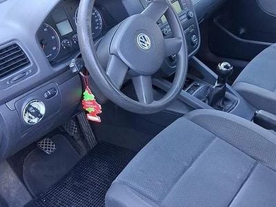 Usata VW Golf IV 105 CV (77 kW) 2004 Berlina