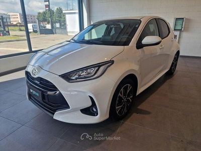 Nuova Toyota Yaris Hybrid Trend 116 CV (85 kW) 2026 Bianco Berlina