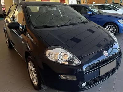 Usata Fiat Punto 69 CV (50 kW) 2016 Blu/azzurro Utilitaria
