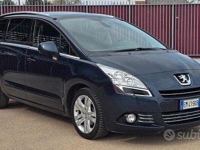 Usata Peugeot 5008 Allure 111 CV (81 kW) 2012 Blu Monovolume