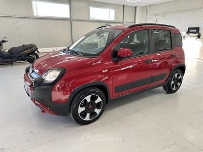 Occasion Fiat Panda Cross Cross 69 ch (50 kW) 2024 Rouge Citadine