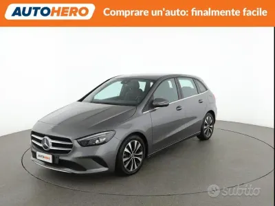 Usata Mercedes B180 Business 116 CV (85 kW) 2021 Grigio Utilitaria