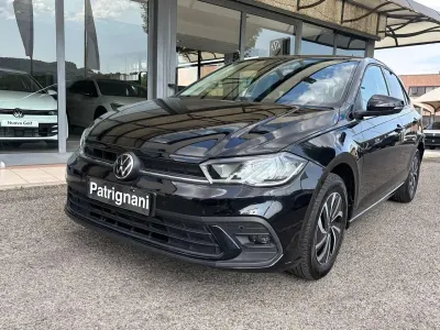 Usata VW Polo Life 95 CV (69 kW) 2022 Nero metallizzato Utilitaria