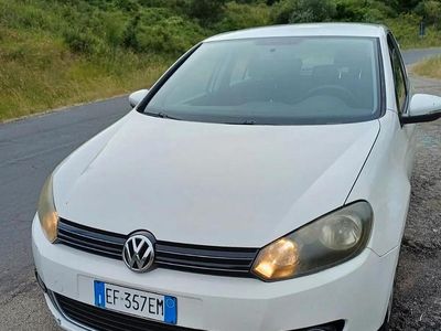 Usata VW Golf VI 140 CV (102 kW) 2010 Bianco Utilitaria