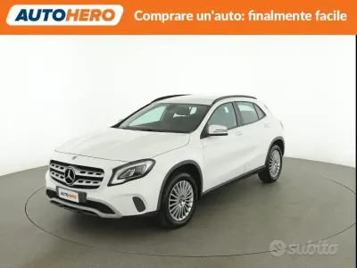 Käytetty Mercedes GLA200 Business 136 HP (100 kW) 2019 Valkoinen Katumaasturi