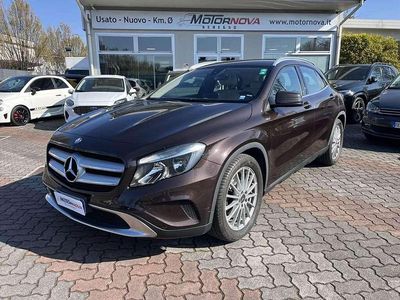 Usata Mercedes GLA200 136 CV (100 kW) 2016 Marrone SUV