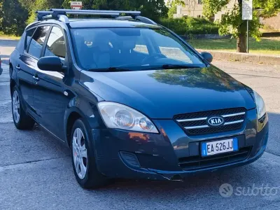 Usata Kia Ceed GT LX 90 CV (66 kW) 2010 Grigio Station wagon