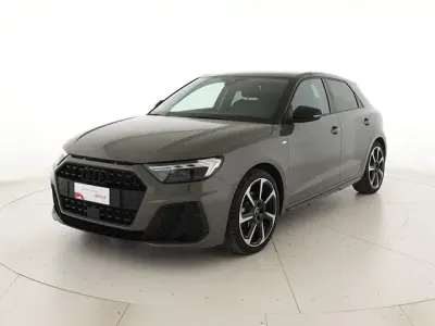 Usata Audi A1 Sportback Comfort 116 CV (85 kW) 2025 Grigio chronos metallizzato Utilitaria