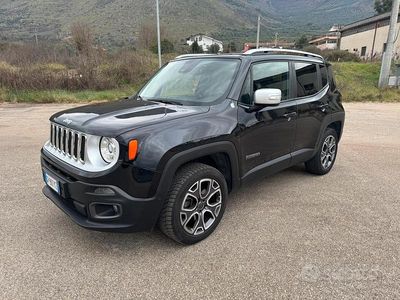 Usata Jeep Renegade Limited 140 CV (102 kW) 2016 Nero SUV