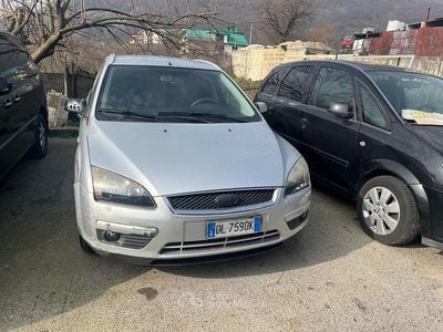 Usata Ford Focus 90 CV (66 kW) 2007 Argento Station wagon