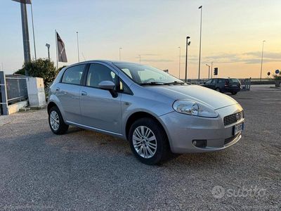 Usata 2008 Fiat Grande Punto Dynamic Utilitaria | 3500 € (Cara)