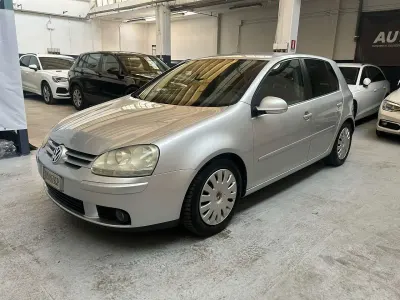 Usata VW Golf VI 102 CV (75 kW) 2008 Argento Utilitaria