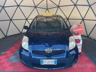 Usata Toyota Yaris 89 CV (65 kW) 2009 Blu Utilitaria