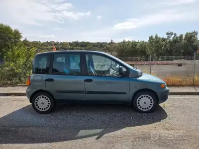 Usata Fiat Multipla 116 CV (85 kW) 2002 Blu Monovolume