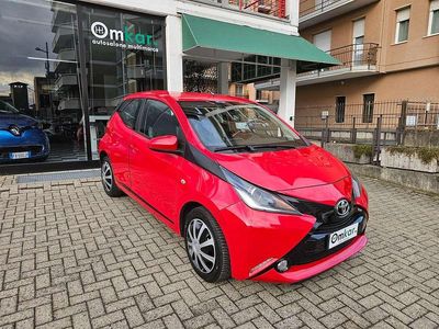 Rosso Usata 2014 Toyota Aygo X-play Utilitaria | 7900 € (Molto cara)