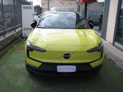 Giallo Usata 2024 Volvo EX30 Plus SUV | 34.900 € (Molto cara)