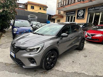 Grigio Usata 2022 Renault Captur Rive Gauche SUV | 18.900 € (Buon prezzo)