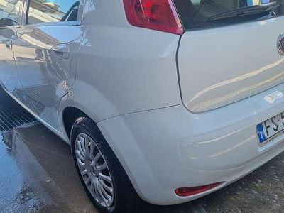 Usata Fiat Punto Street 95 CV (69 kW) 2018 Bianco Utilitaria