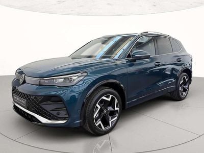 Usata VW Tiguan R-line 150 CV (110 kW) 2025 Nightshade blue metallizzato SUV